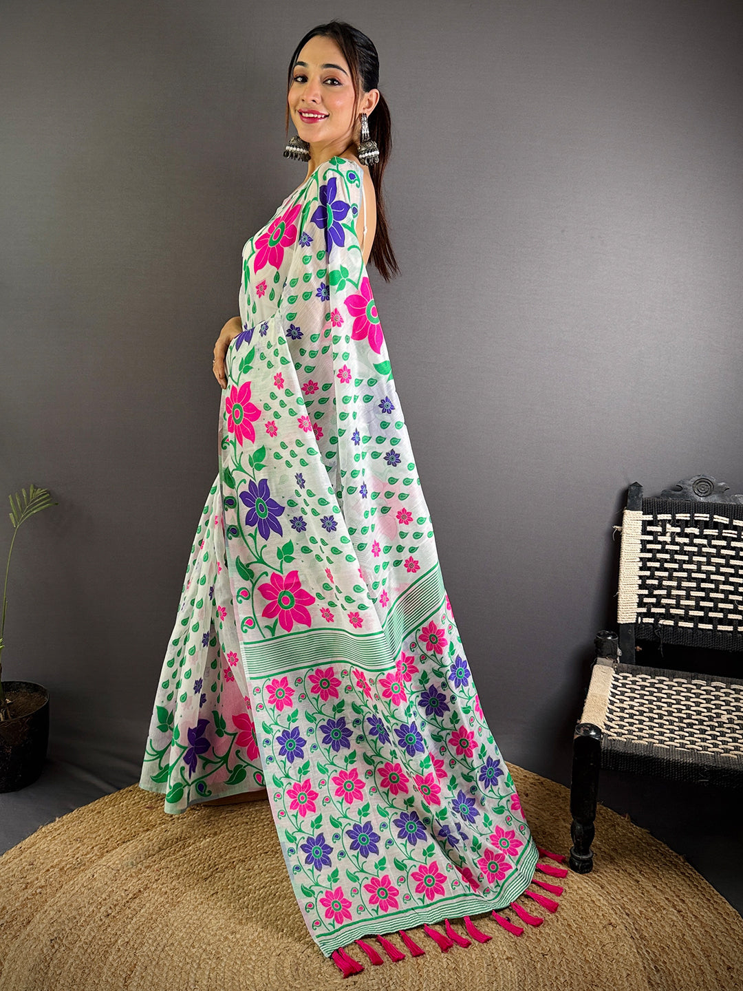 Ethereal Dhakai Jamdani Cotton Silk Saree
