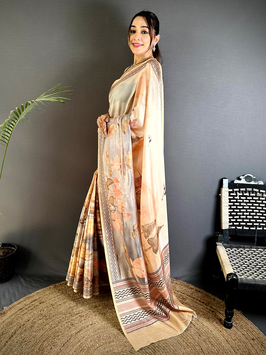 Stylish Water Theme Floral Tussar Saree