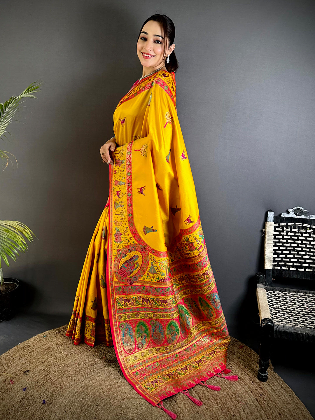Royal Kashmiri Pashmina Minakari Saree