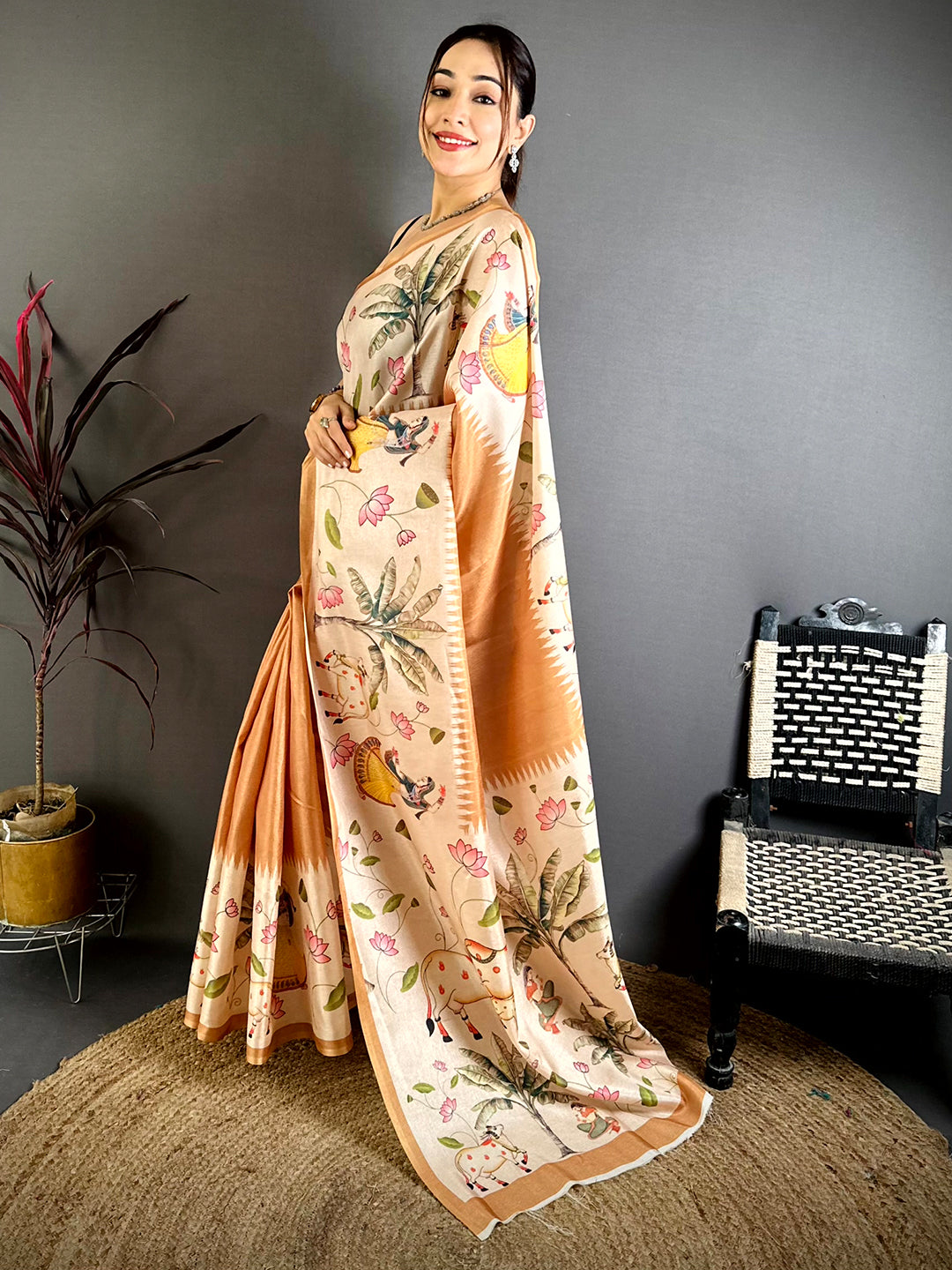 Stylish Pichwai Border Semi Tussar Saree