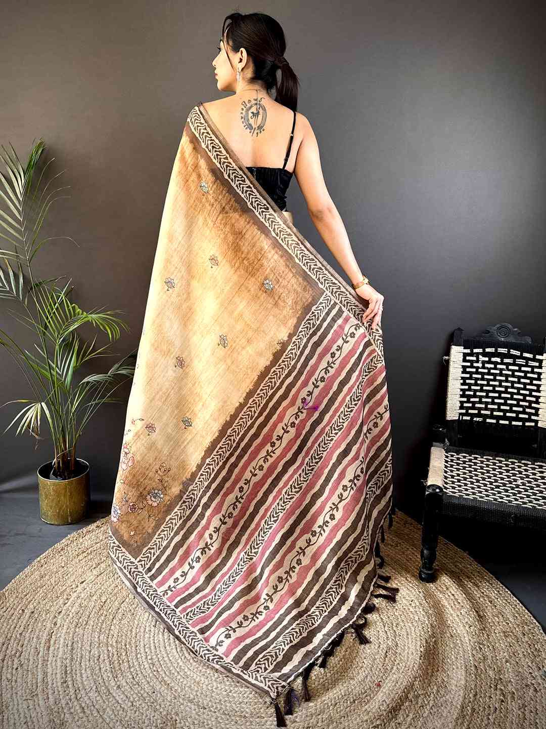 Beige Tissue Digital Print Saree