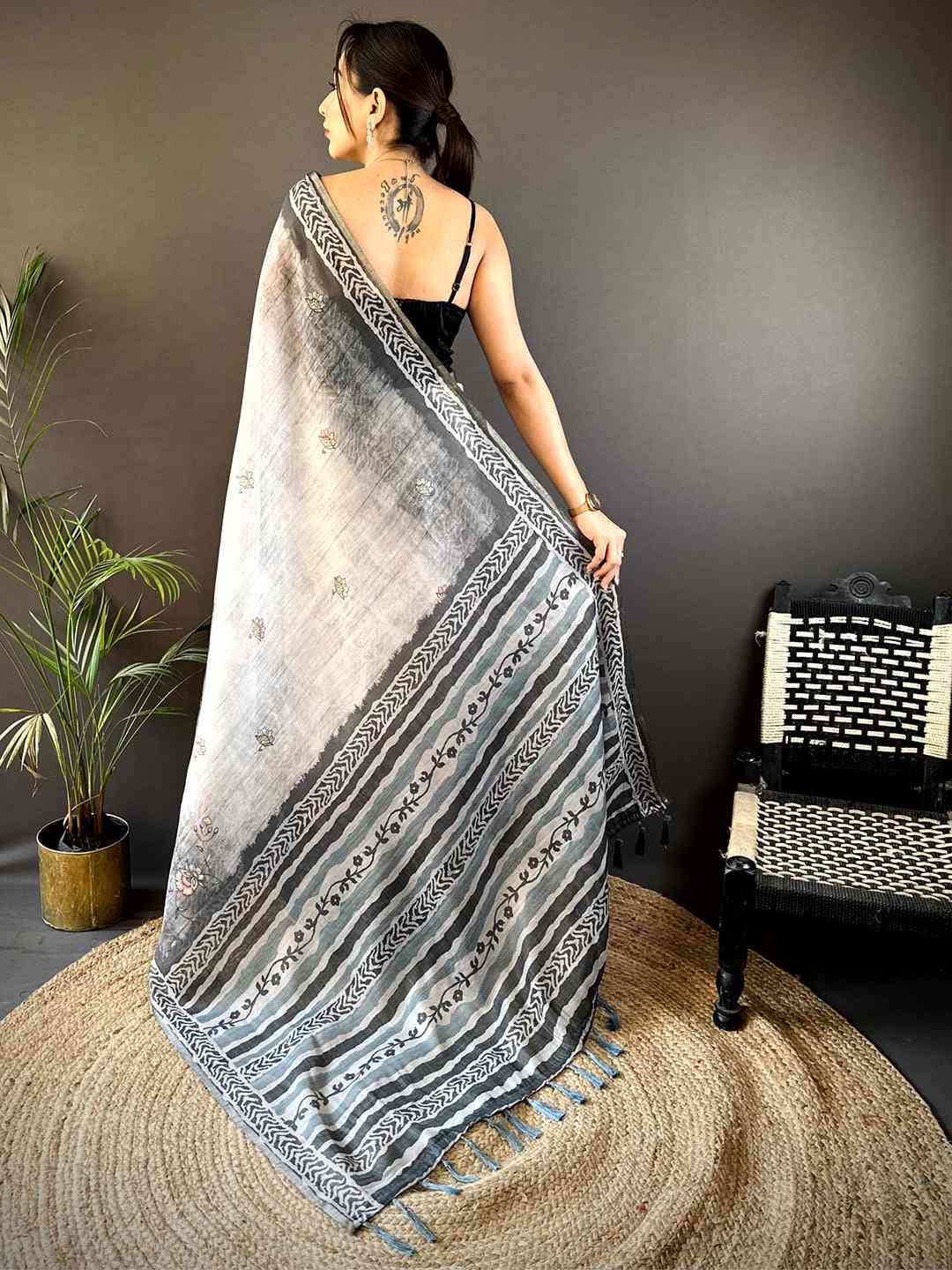Grey Tissue Digital Print Saree