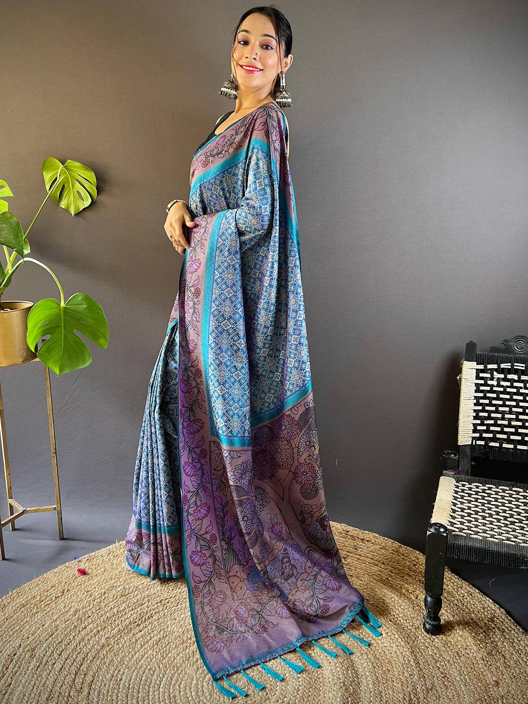 Tufts Blue Patola And Kalamkari Fusion Saree