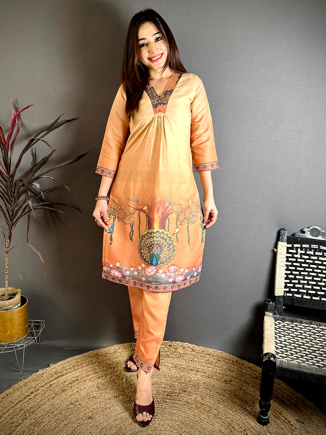 Aura Kalamkari Overlap V Neck Kurti