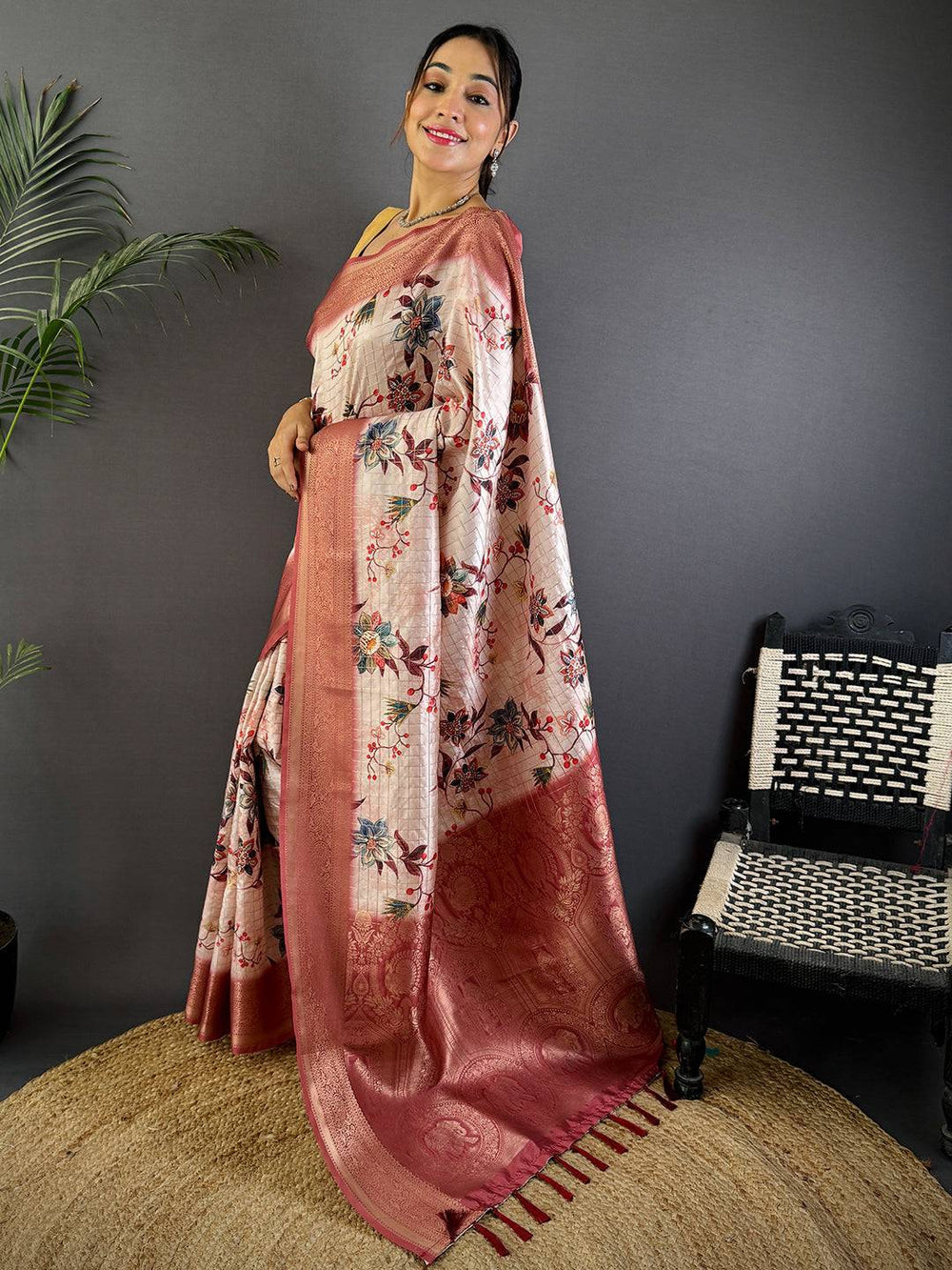 Pink Freehand Design Gadwal Saree