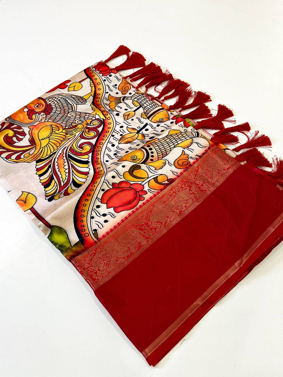 Graceful Cream Banarasi Silk Kalamkari Saree