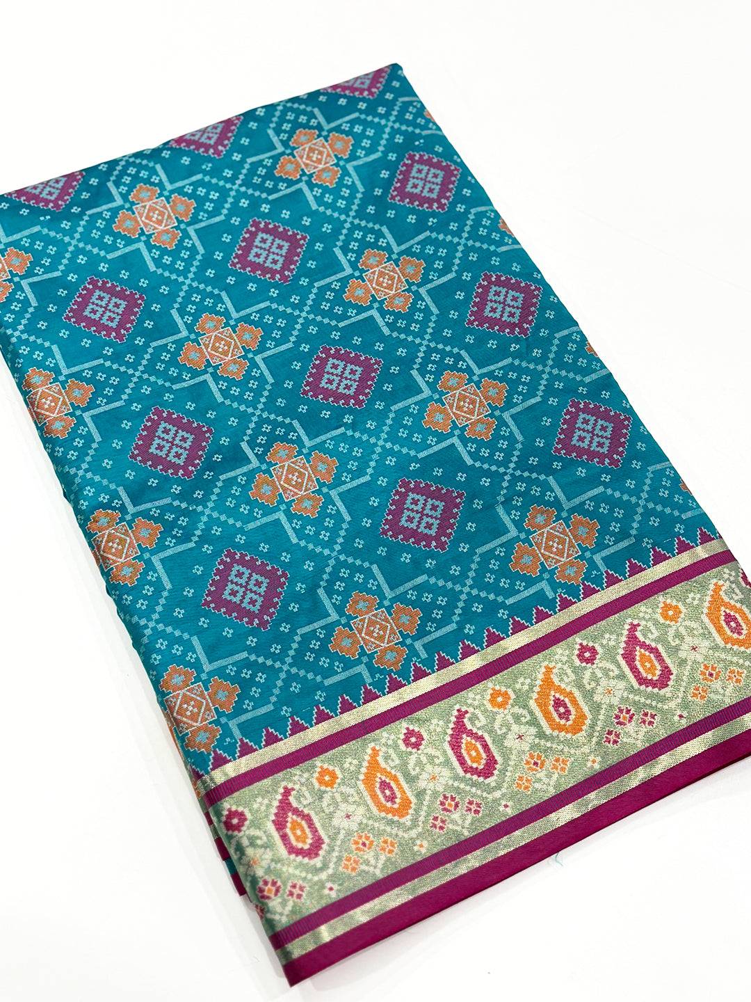 Rama Soft Silk Saree With Patola Weaving