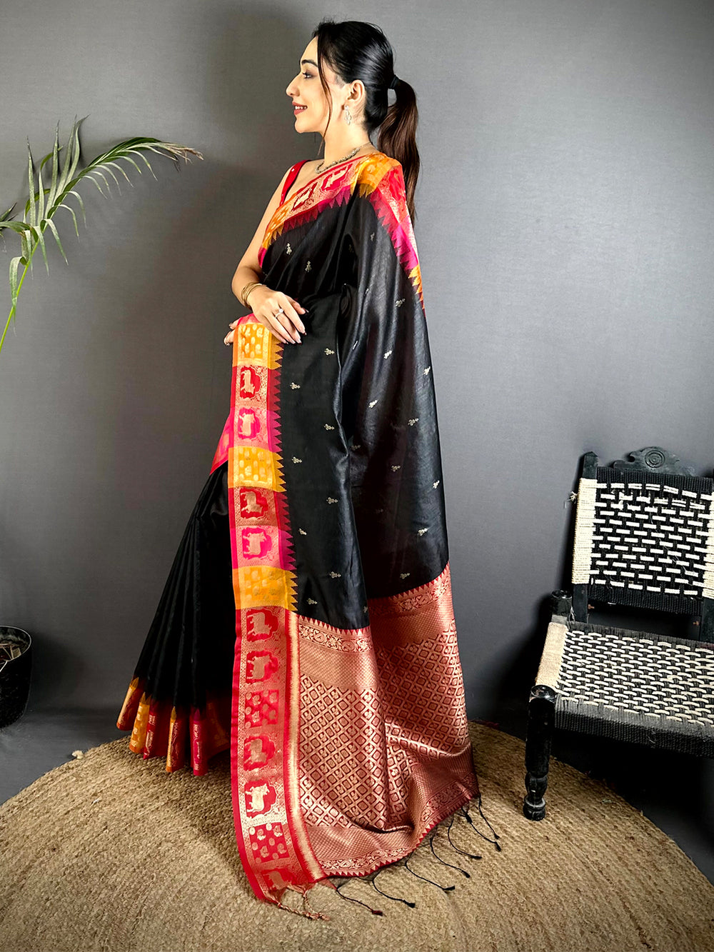 Black Minakari Kanchi Pattu Raw Silk Saree