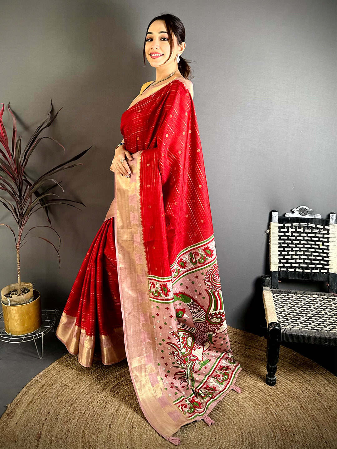 Red Kalamkari Pallu Gadwal Saree
