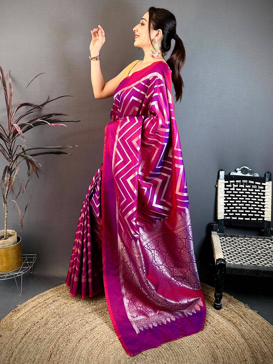 Rani Pink Geometric Zari Weave Banarasi Saree