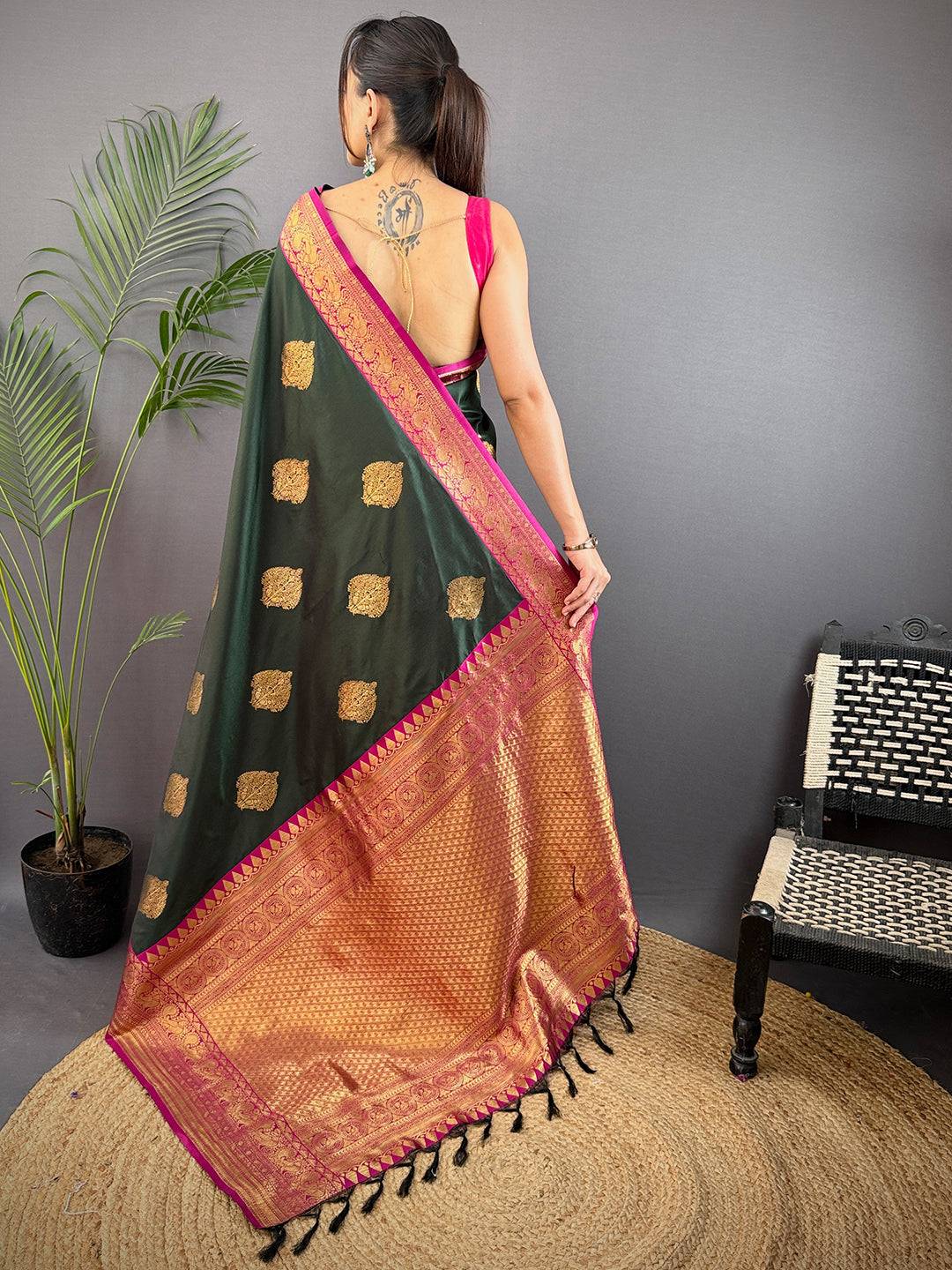 Green Soft Gadwal Silk Saree
