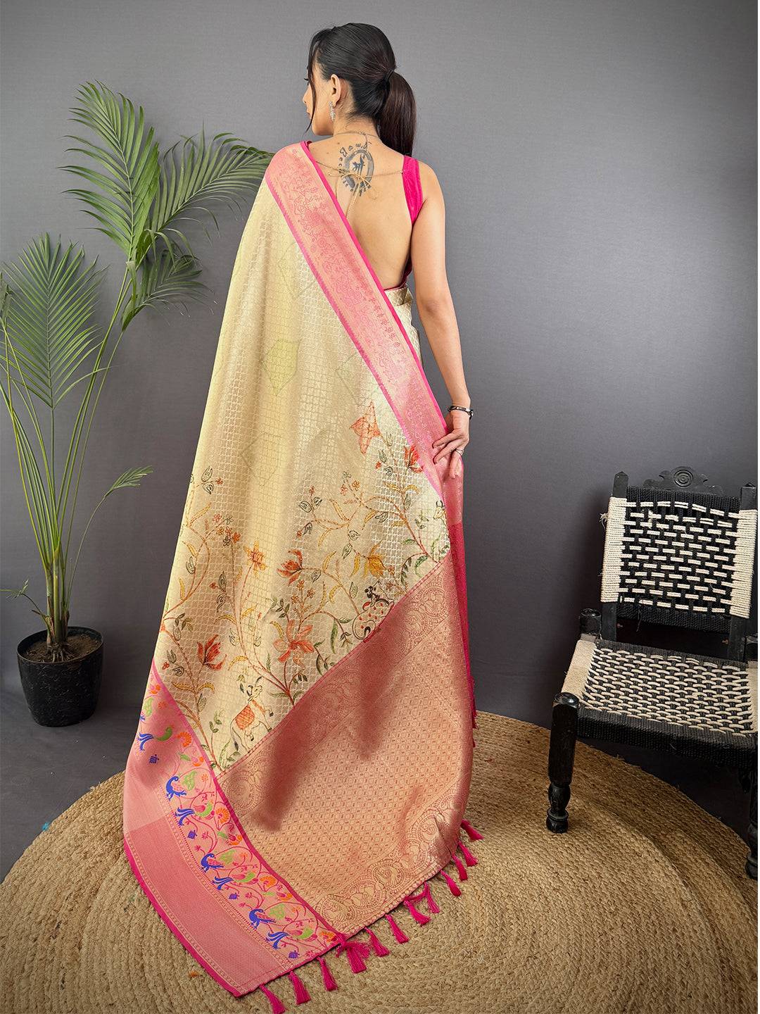 Heritage Kora Muslin Floral Kalamkari Saree