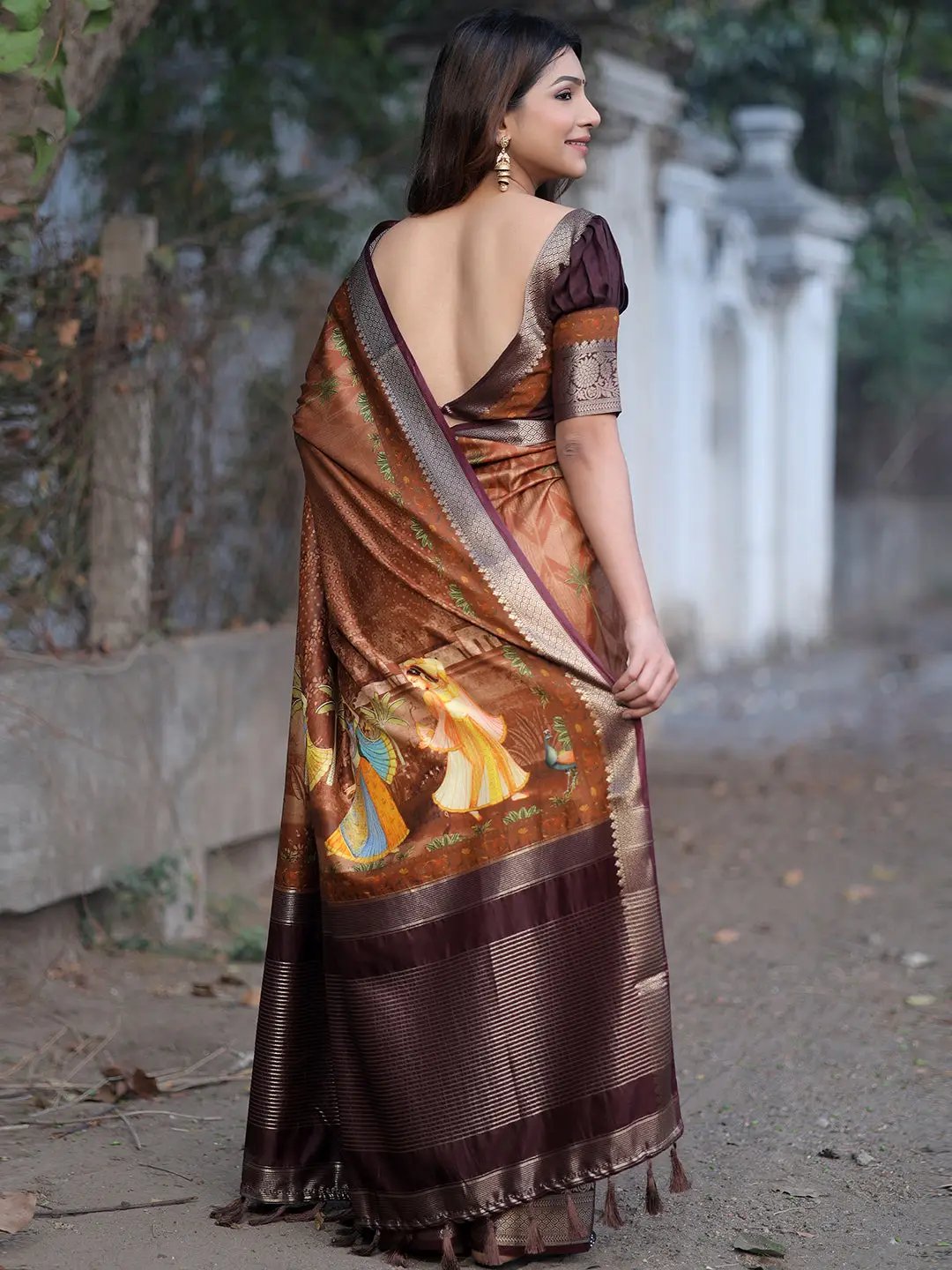 Coffee Brown Viscose Dola Silk Saree With Pichwai Print