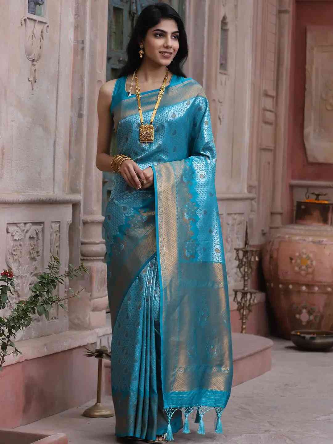 Kanjivaram Silk Saree With Zari Work