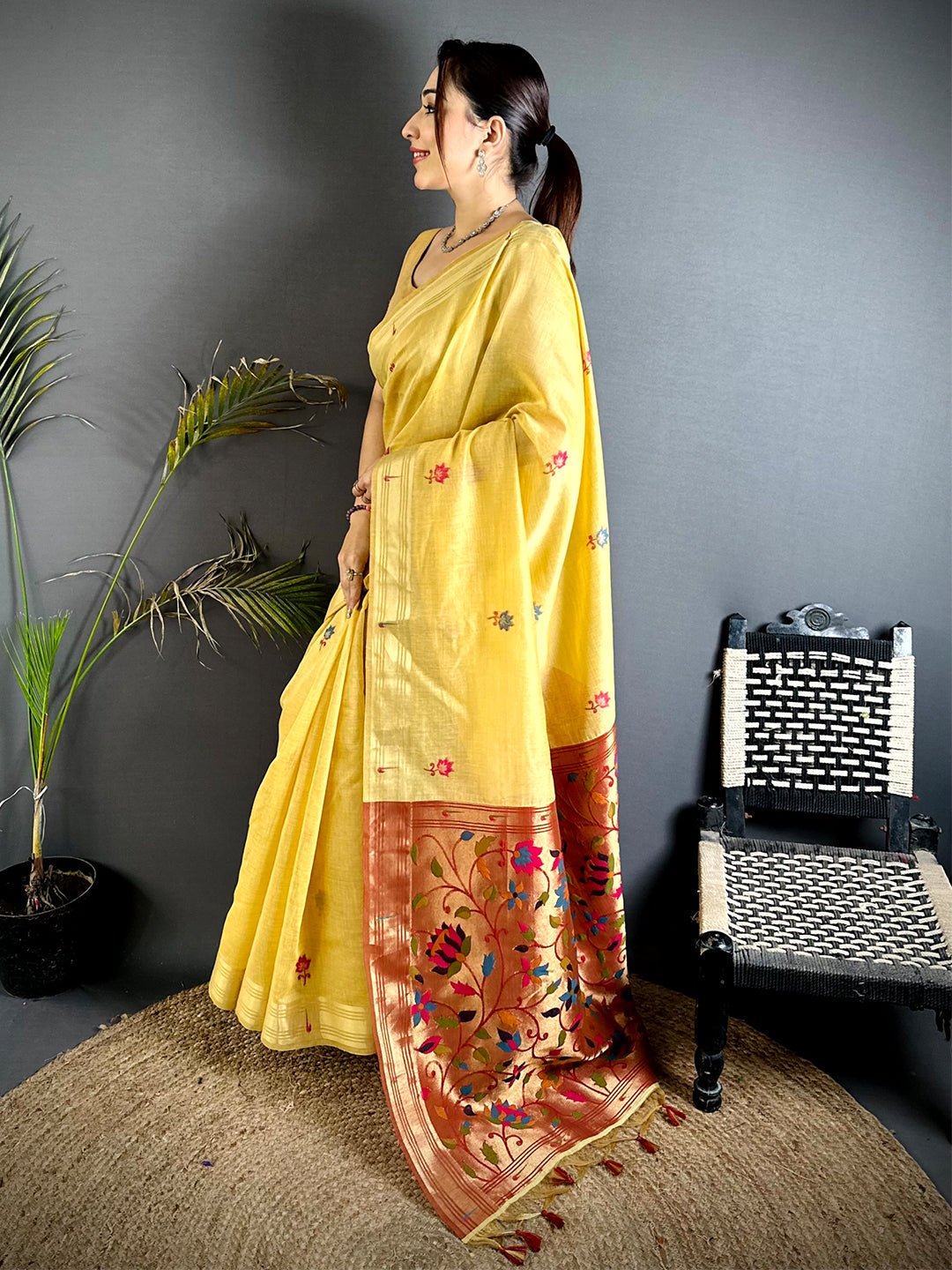 Stylish Minakari Butti Khadi Linen Saree