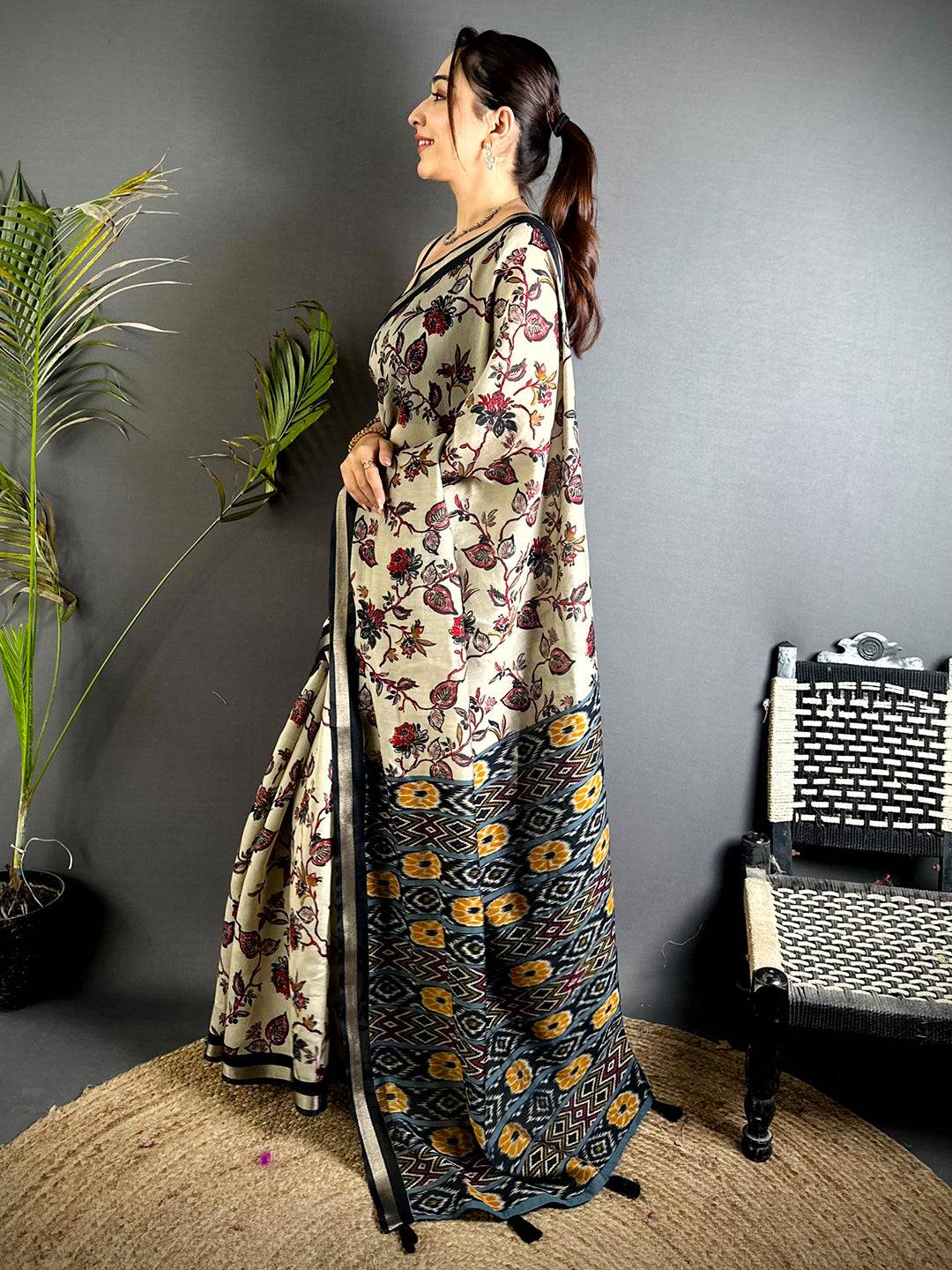 Black Floral Phulkari Mul Cotton Saree
