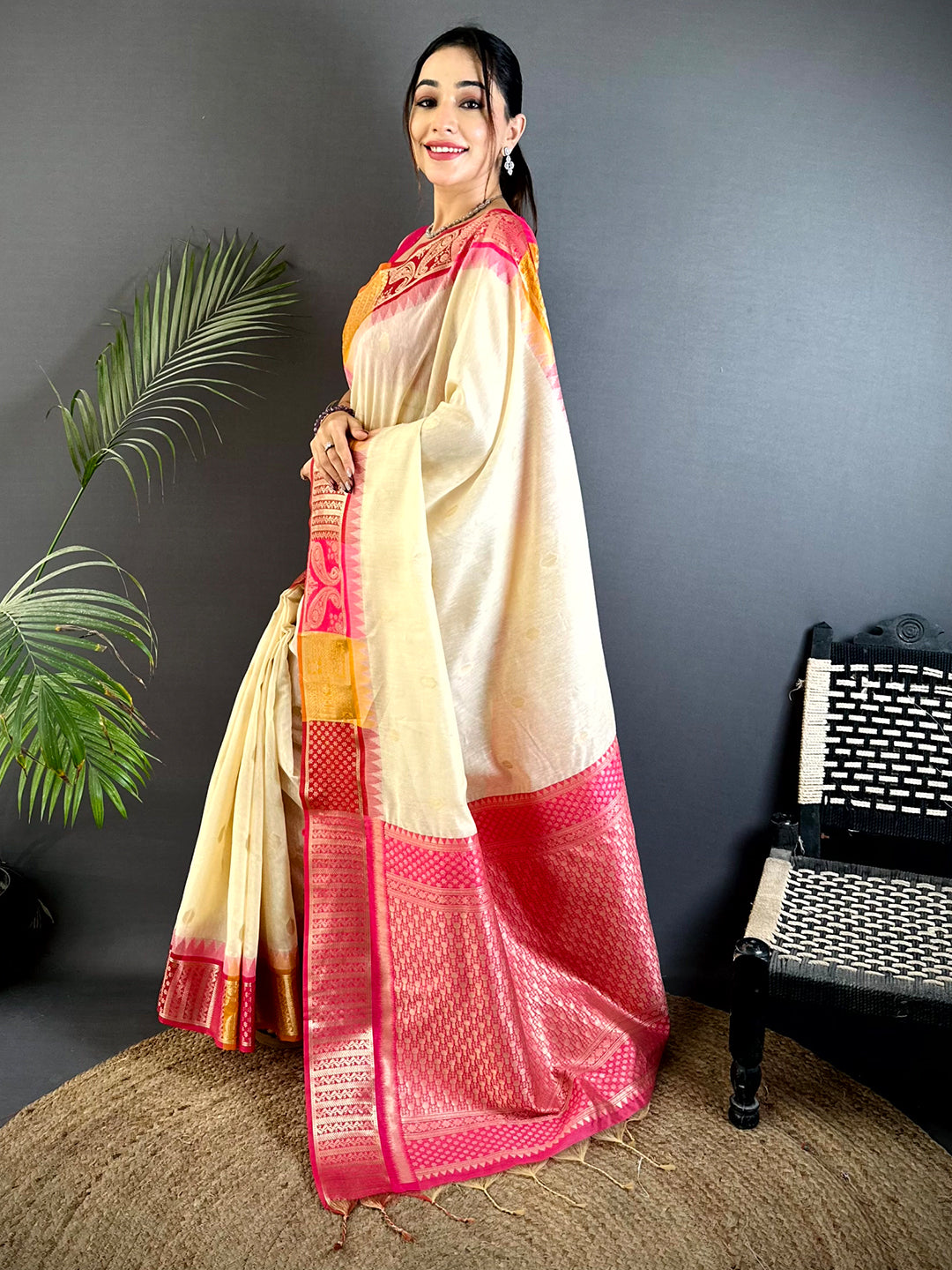 Off White Soft Mull Kanchi Pattu Saree