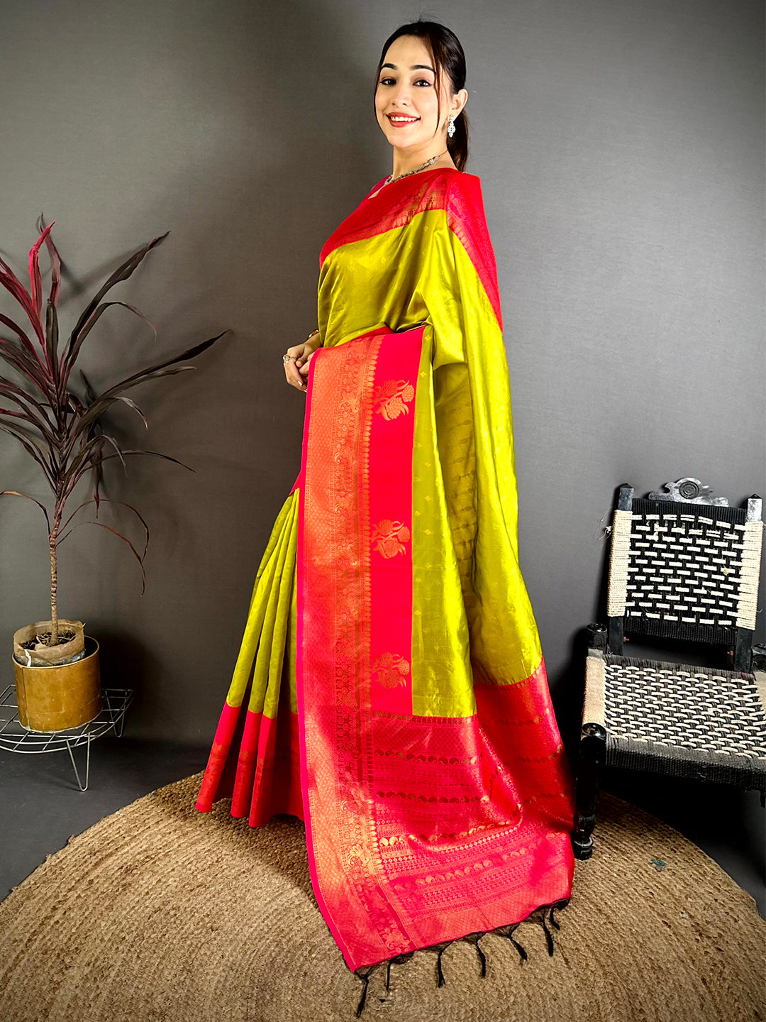 Royal Gadwal Banarasi Katan Silk Saree