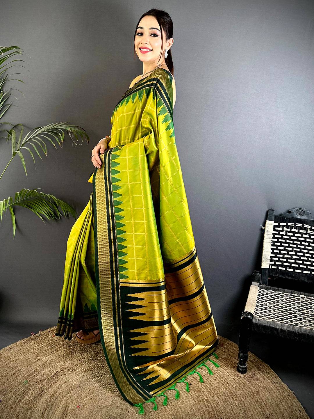 Majestic Dual Tone Gold Zari Saree