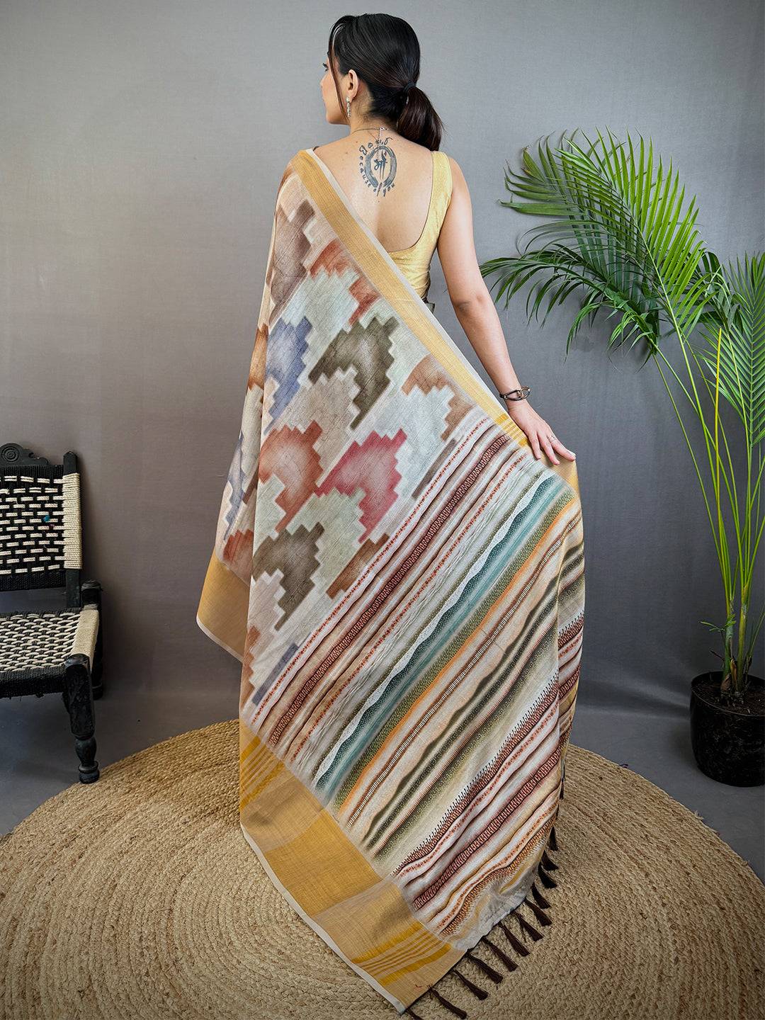 Ivory Geometric Kalamkari Linen Saree