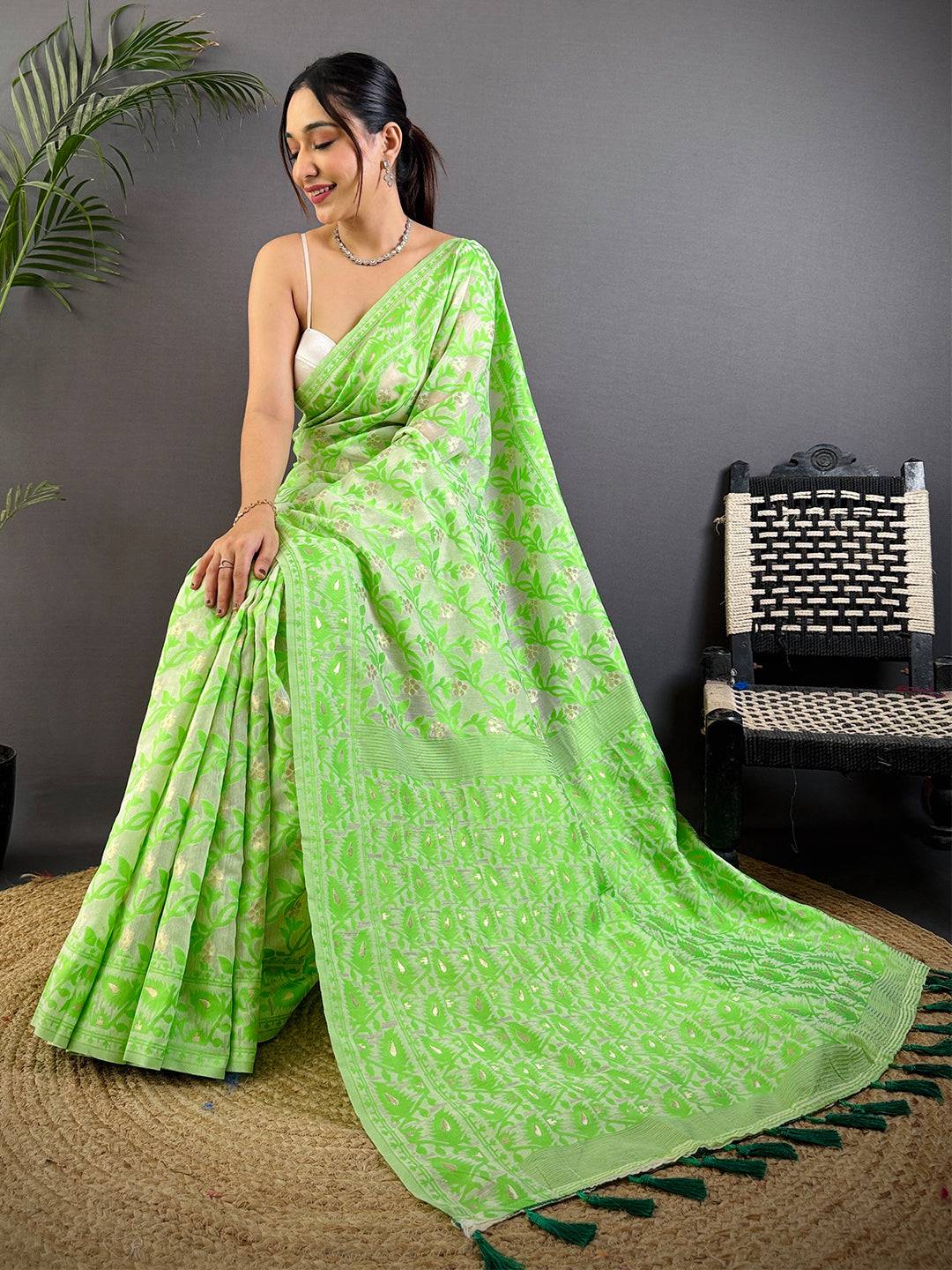 Green Soft Dhakai Jamdani Silk Saree