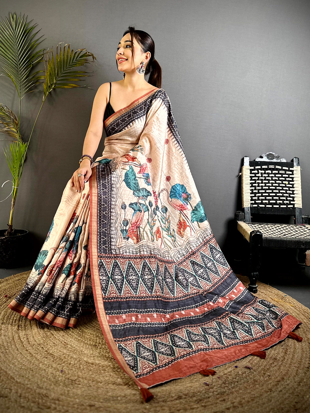 Regal Slub Ghicha Ikkat Saree