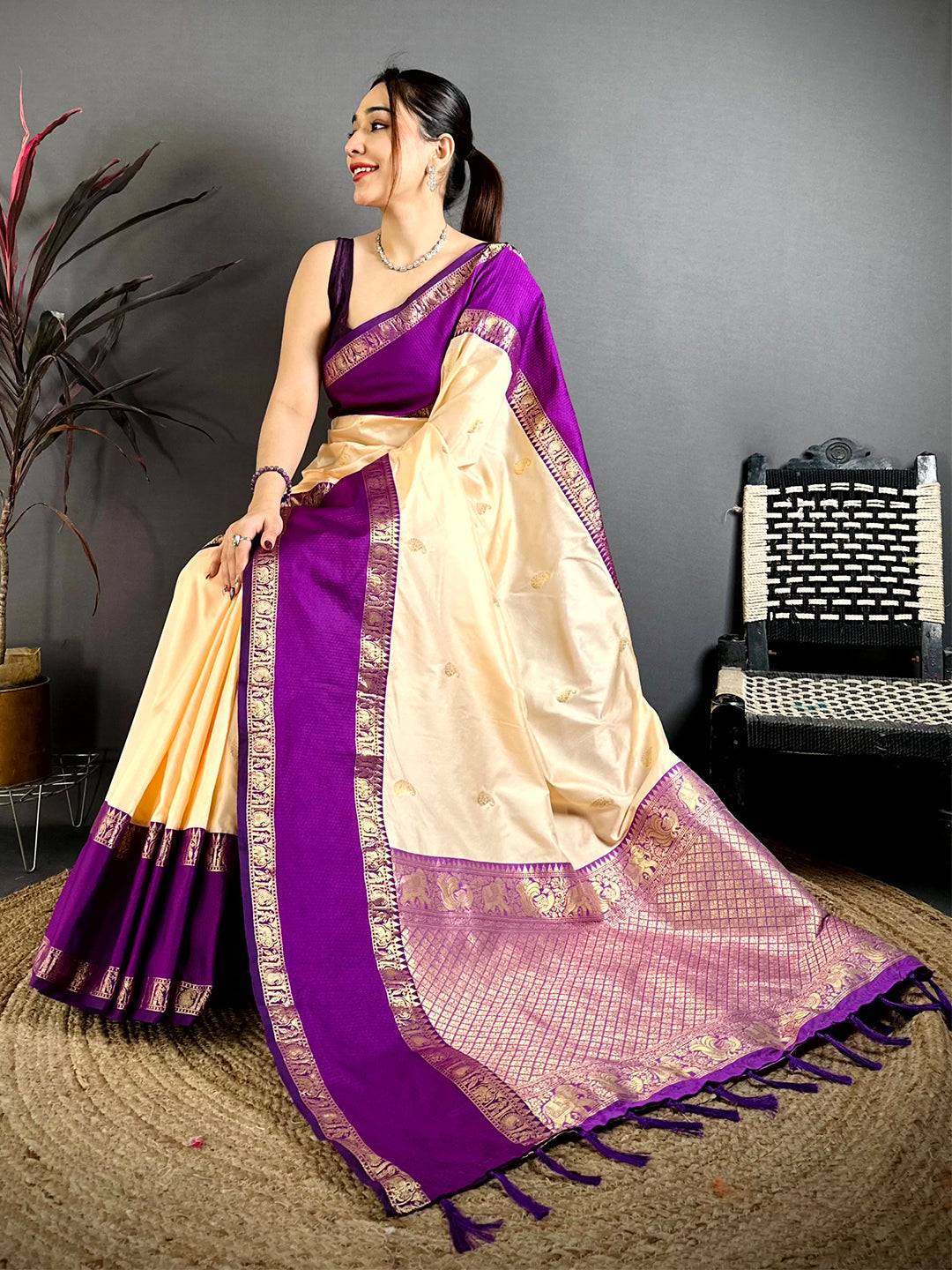 Opulent Gadwal Pure Soft Silk Saree