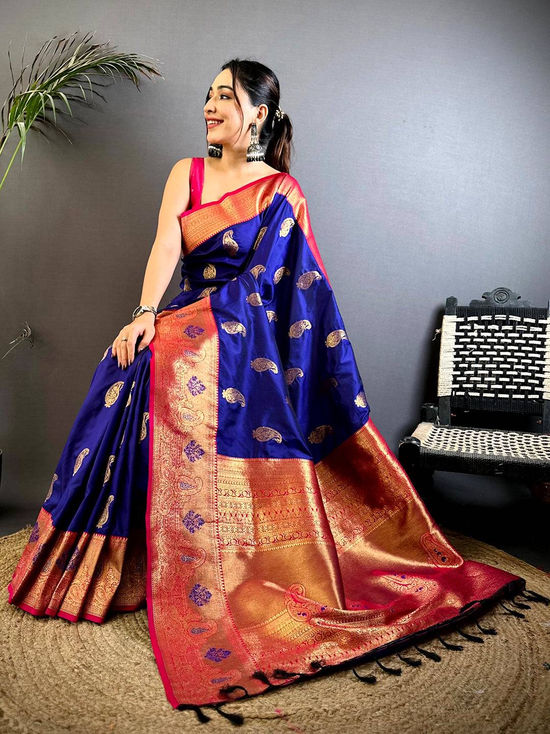 Graceful Purple Kanjivaram Style Soft Silk Saree