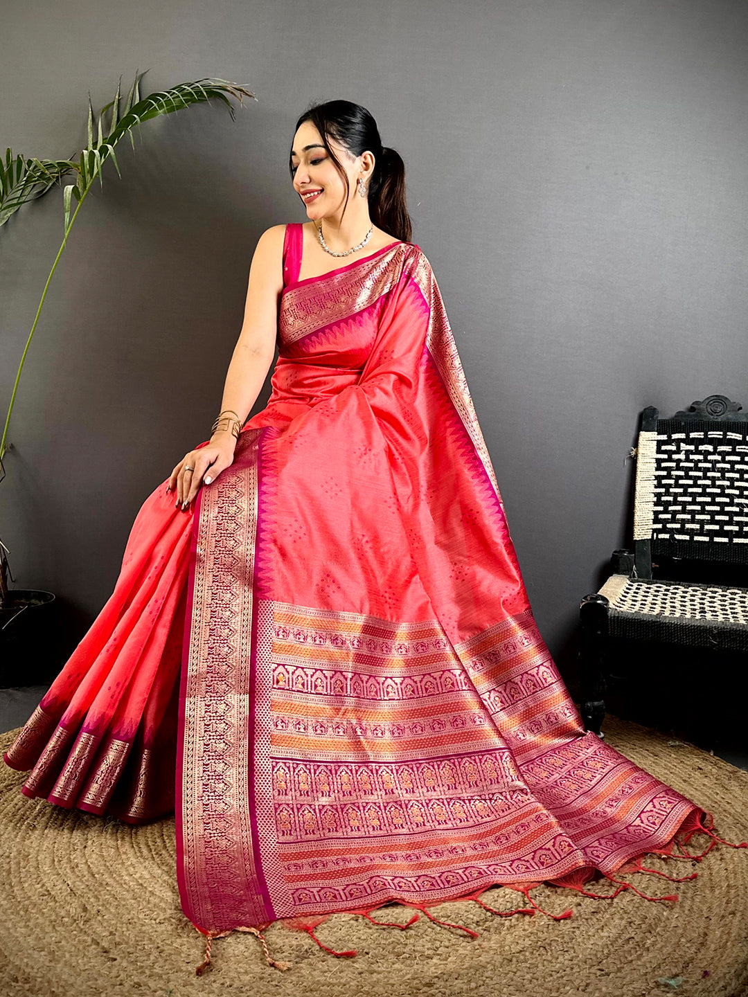 Pink Bandhej Weave Kanchi Pattu Saree