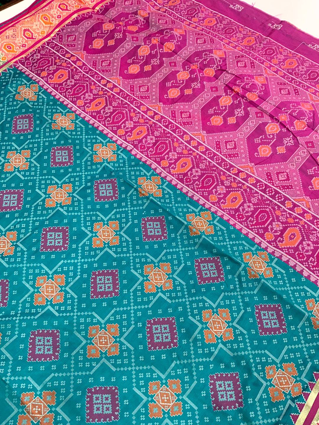 Rama Soft Silk Saree With Patola Weaving