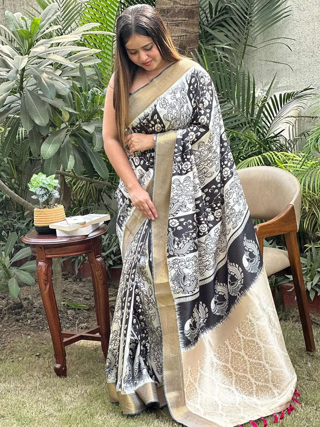 Stylish Kalamkari saree with classic block print patterns