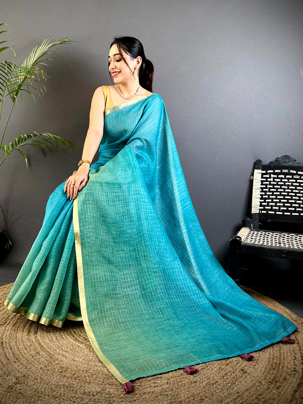 Regal Self Chex Linen Zari Saree