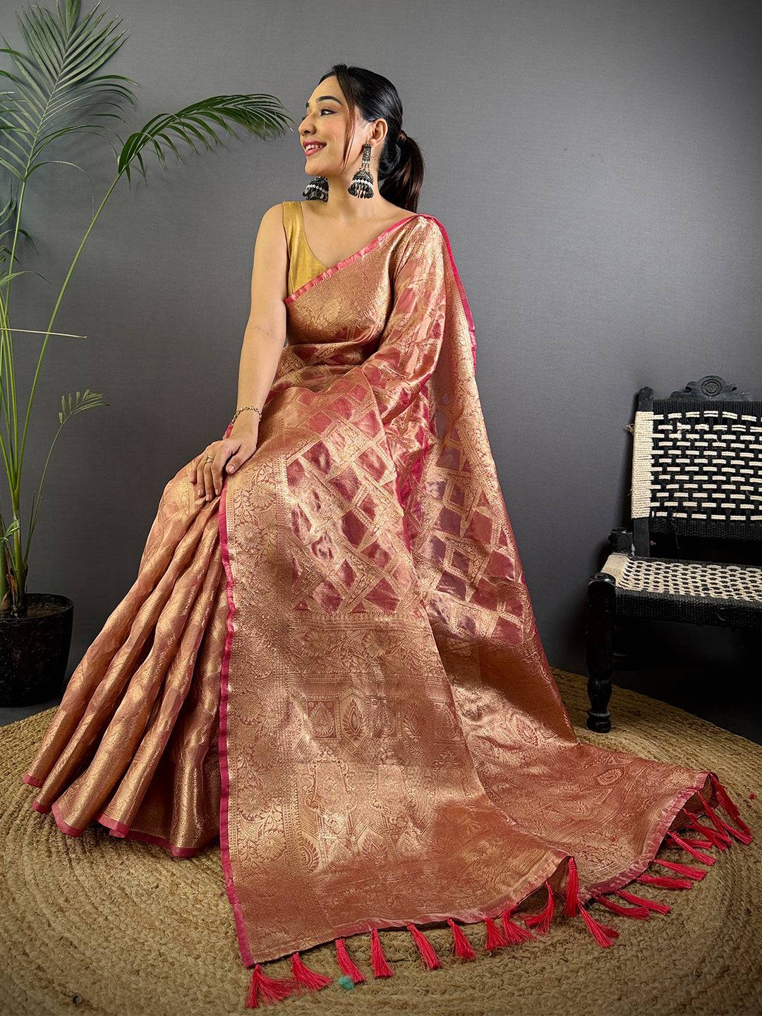 Pink Tissue Jarokha Zari Weaving Saree