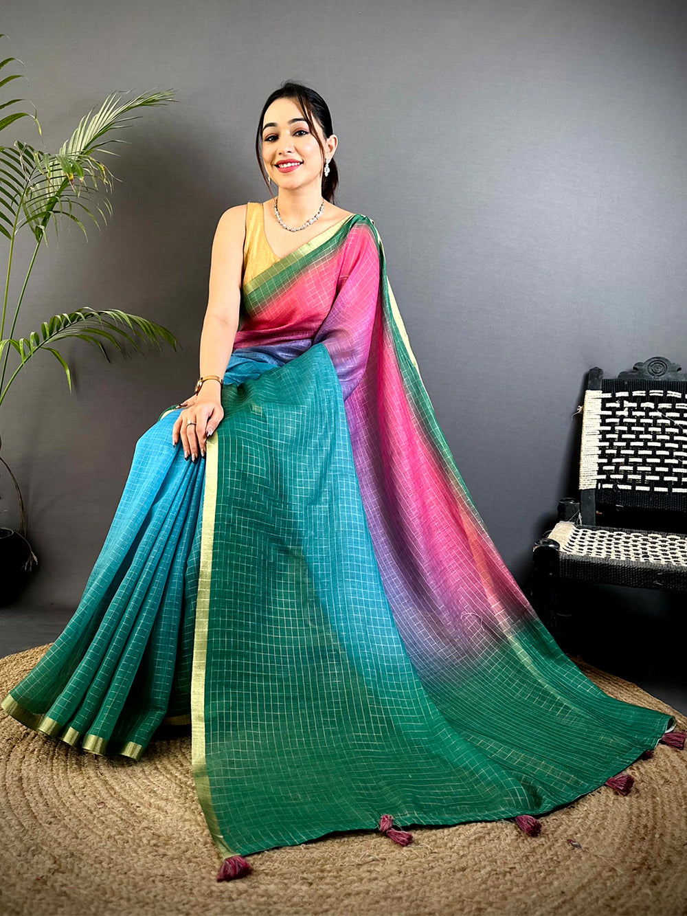 Radiance Linen 90 Zari Check Saree