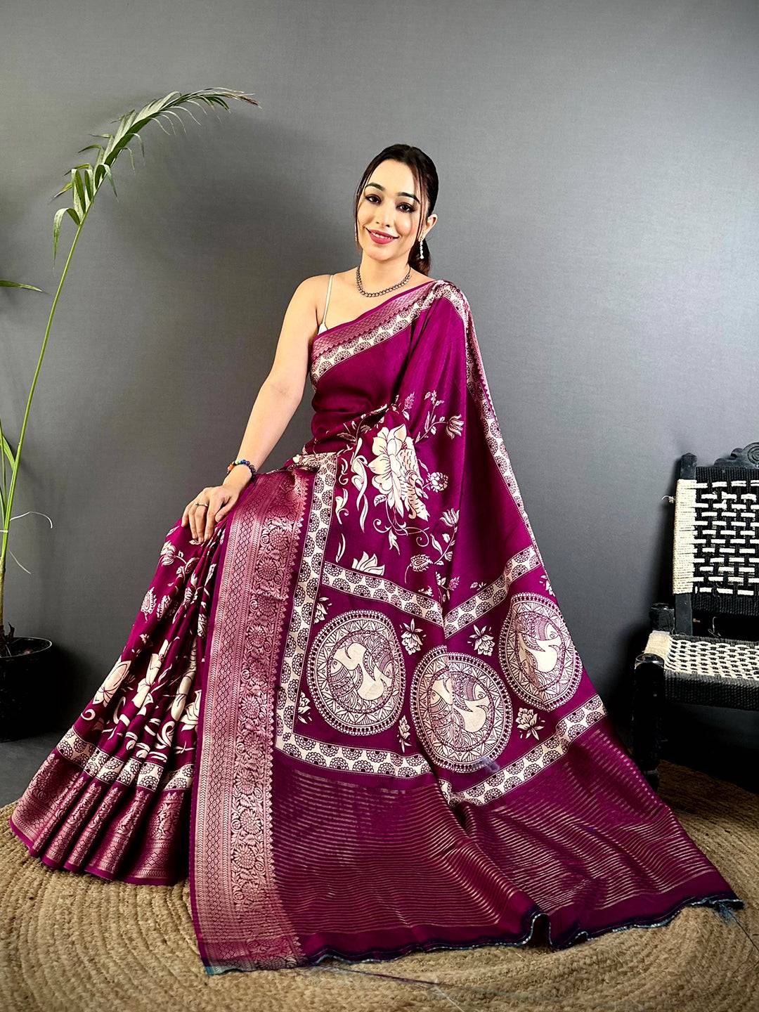 Majestic Self Zari Chex Viscose Dola Saree