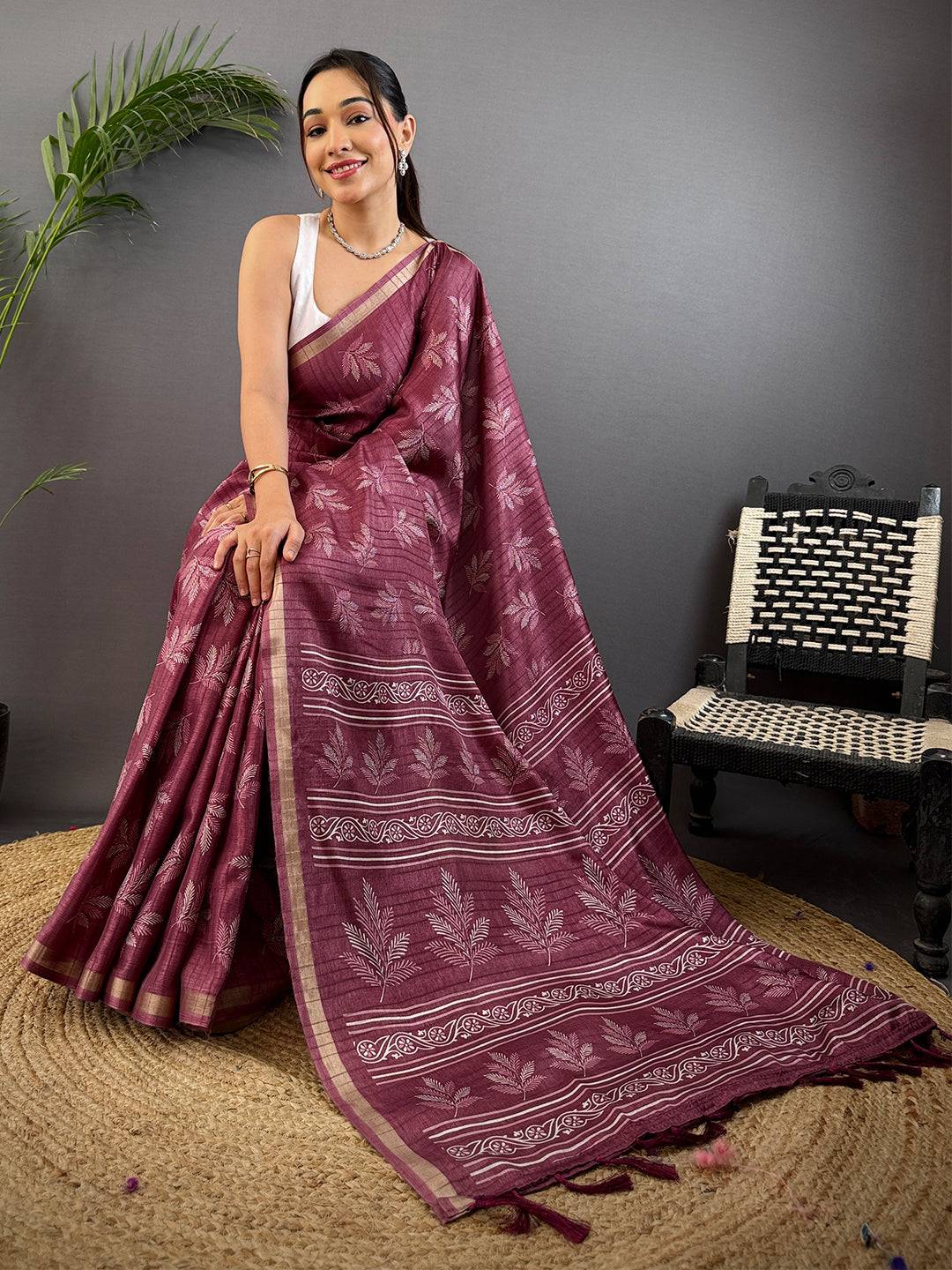 Dark Mauve Leaf Print Ghicha Handloom Saree