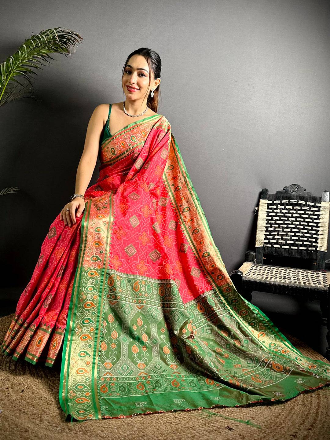 Gajri Soft Silk Saree With Patola Weaving
