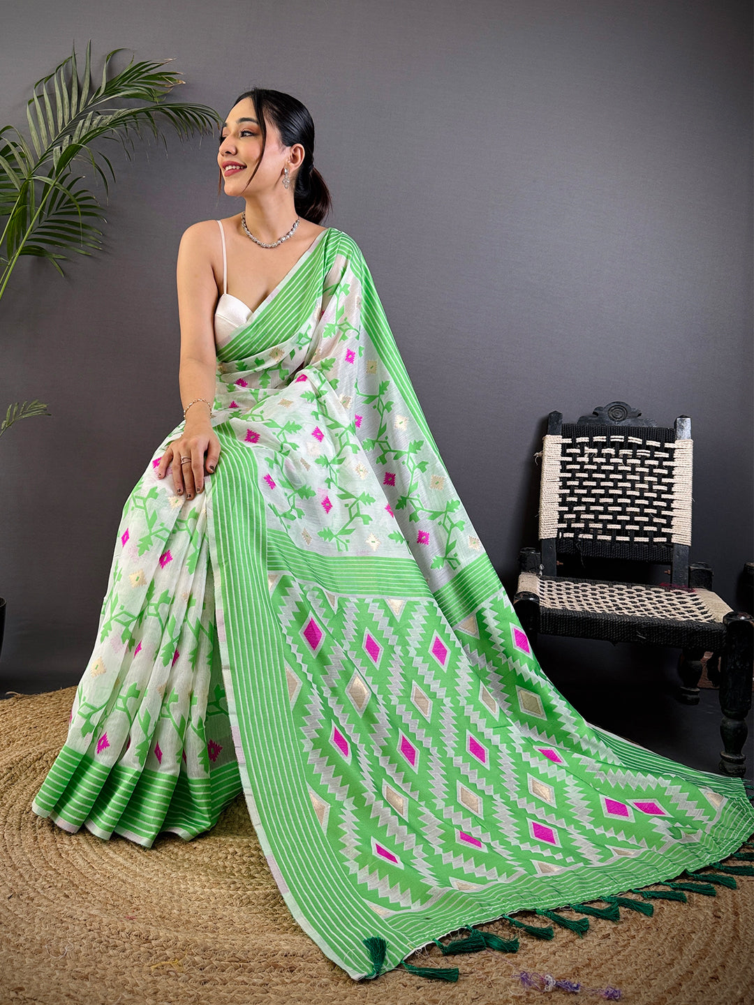 White Soft Dhakai Jamdani Silk Saree