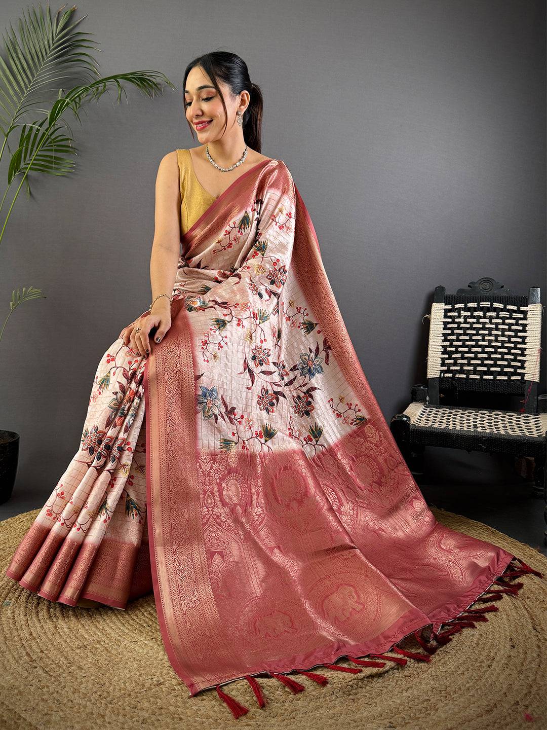 Pink Freehand Design Gadwal Saree