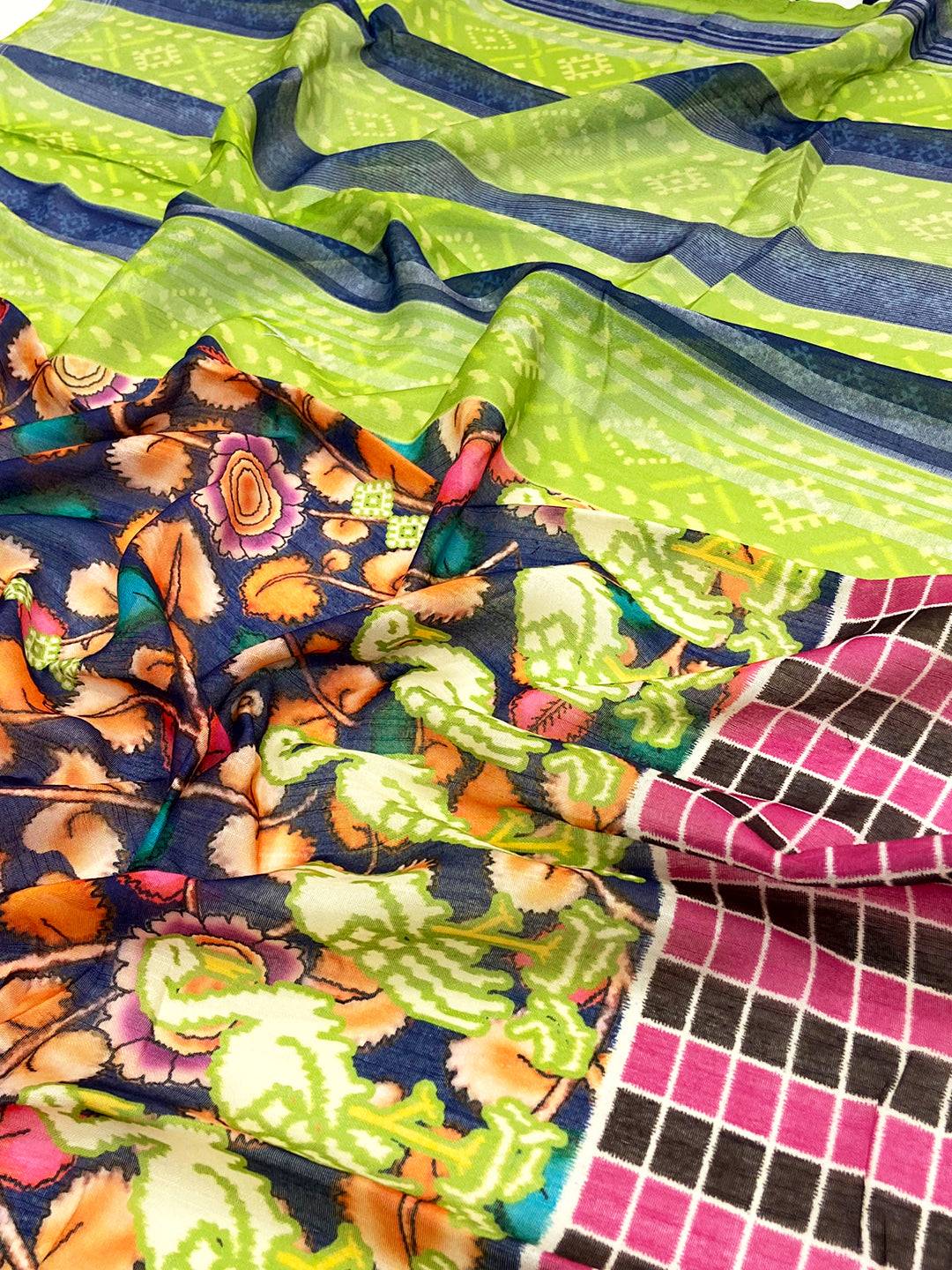 Navy Blue Linen Floral Kalamkari Print Saree