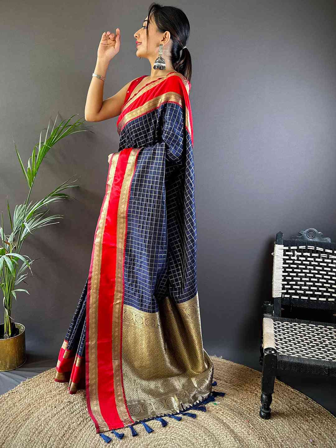 Navy Silk Woven Kanchi Banarasi Saree