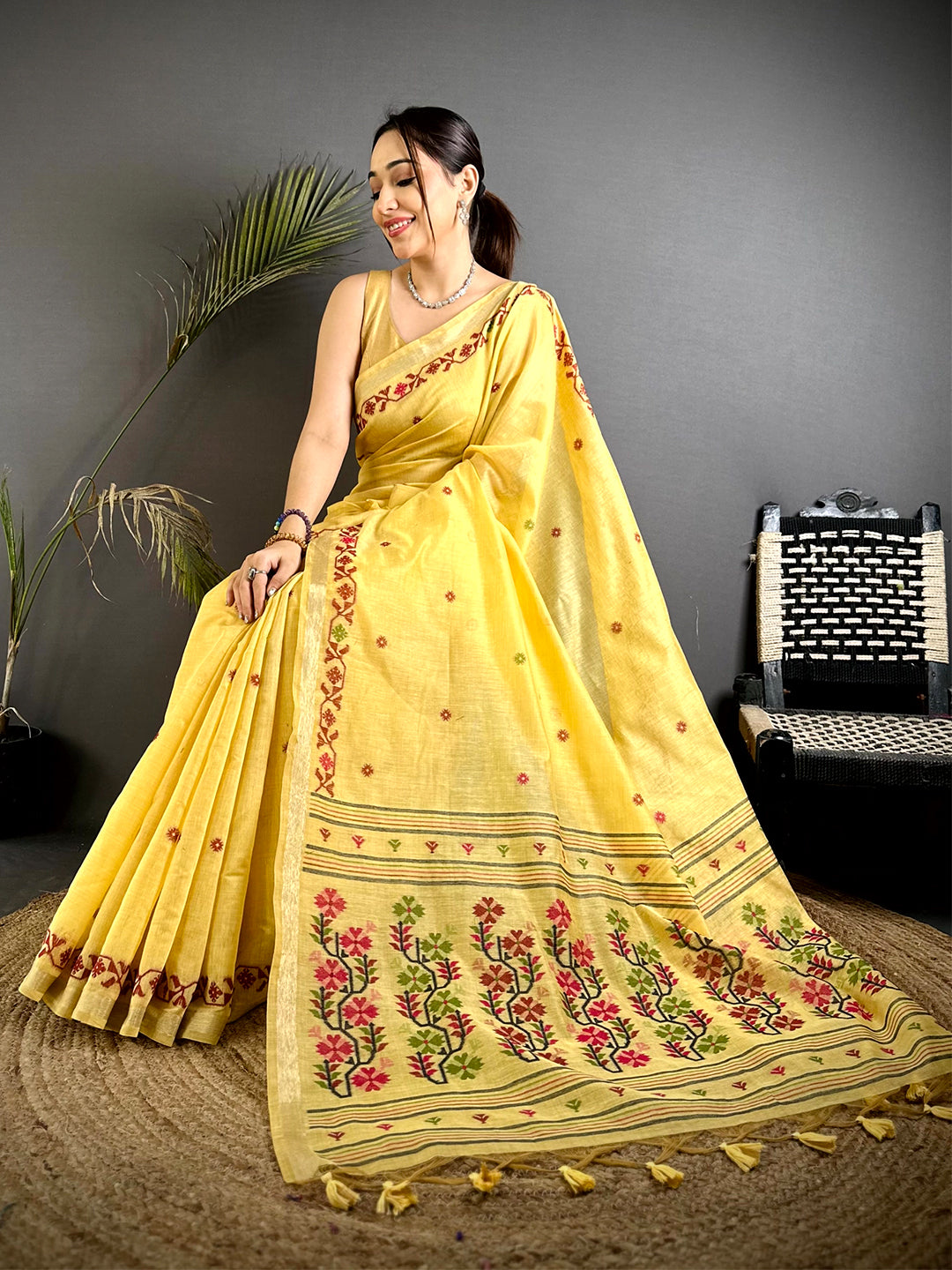 Classic Handloom Jamdani Linen Saree