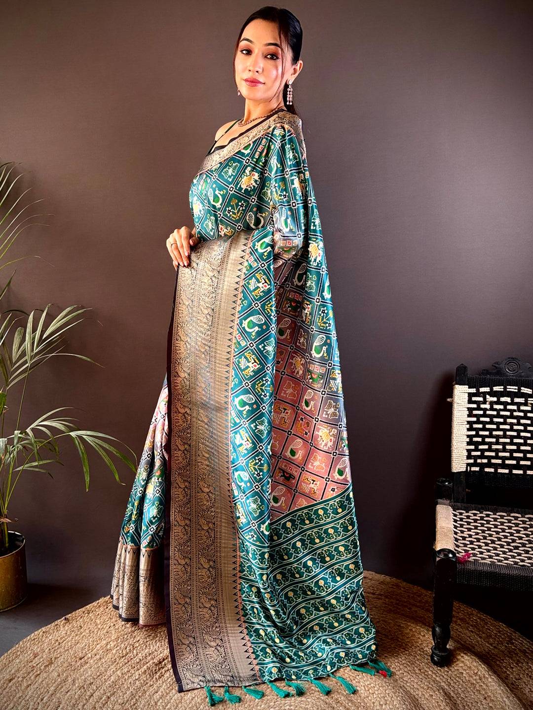 Side view of Ombre Rama Soft Silk Patola Print Saree