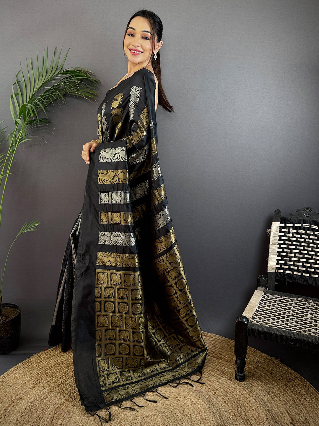 Black Soft Silk Sona Chandi Zari Weaving Saree