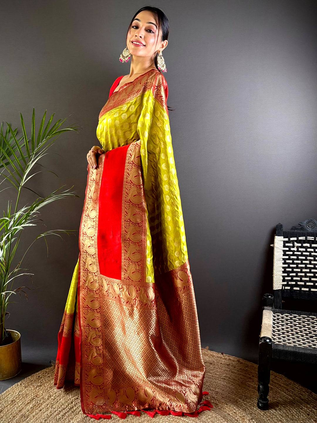 Lime Banarasi Silk Saree With Pattu Zari Border