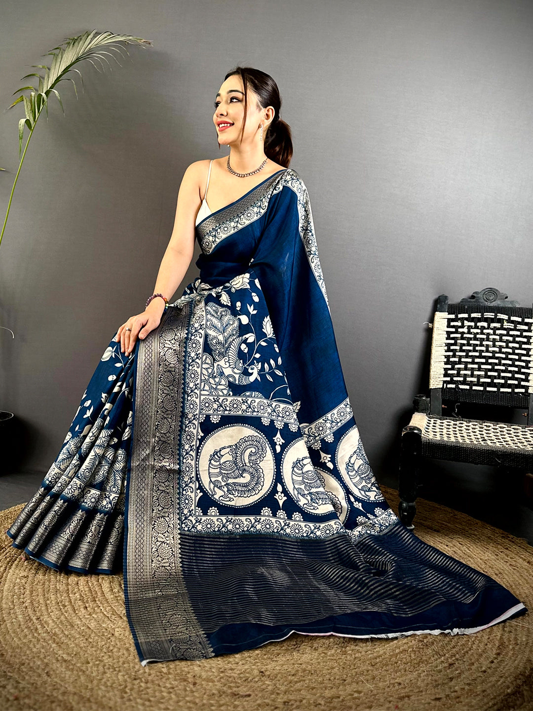 Opulent Self Zari Chex Viscose Dola Saree