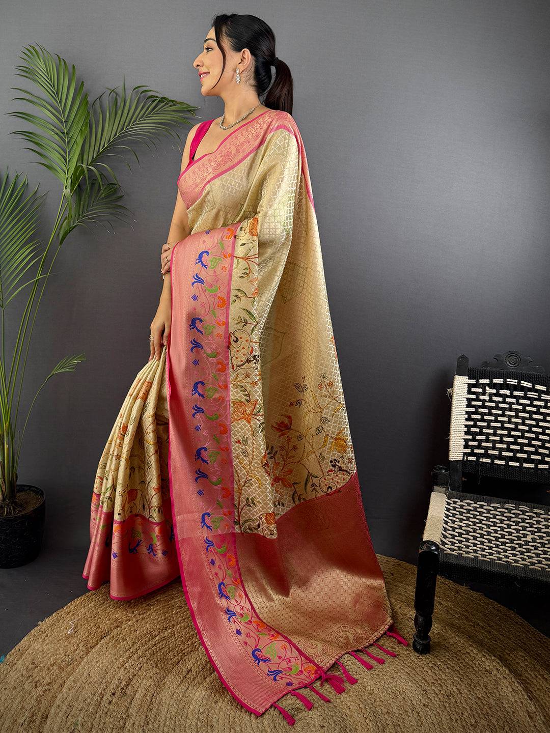 Heritage Kora Muslin Floral Kalamkari Saree