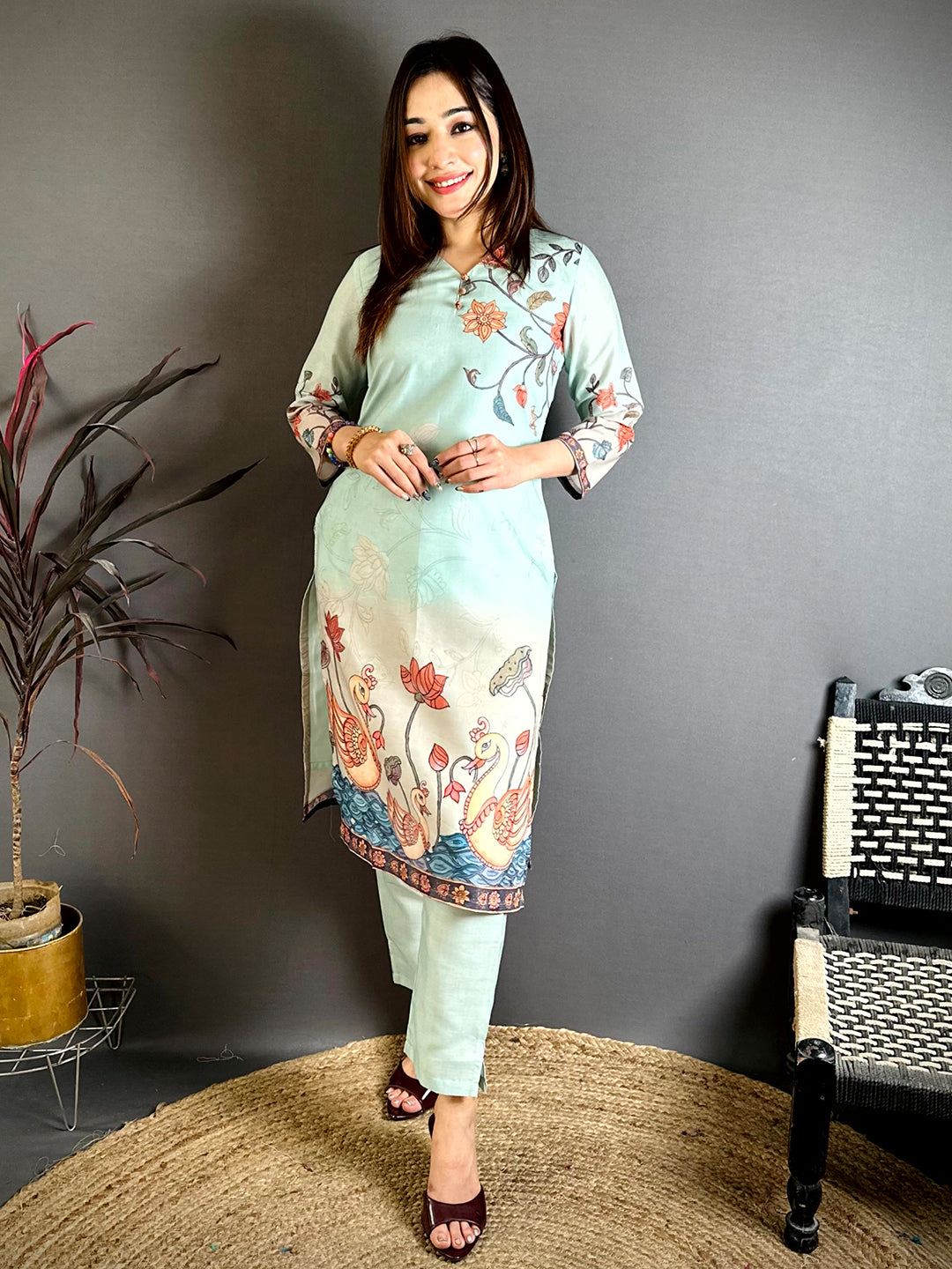 Mul Cotton Kalamkari V Neck Kurti