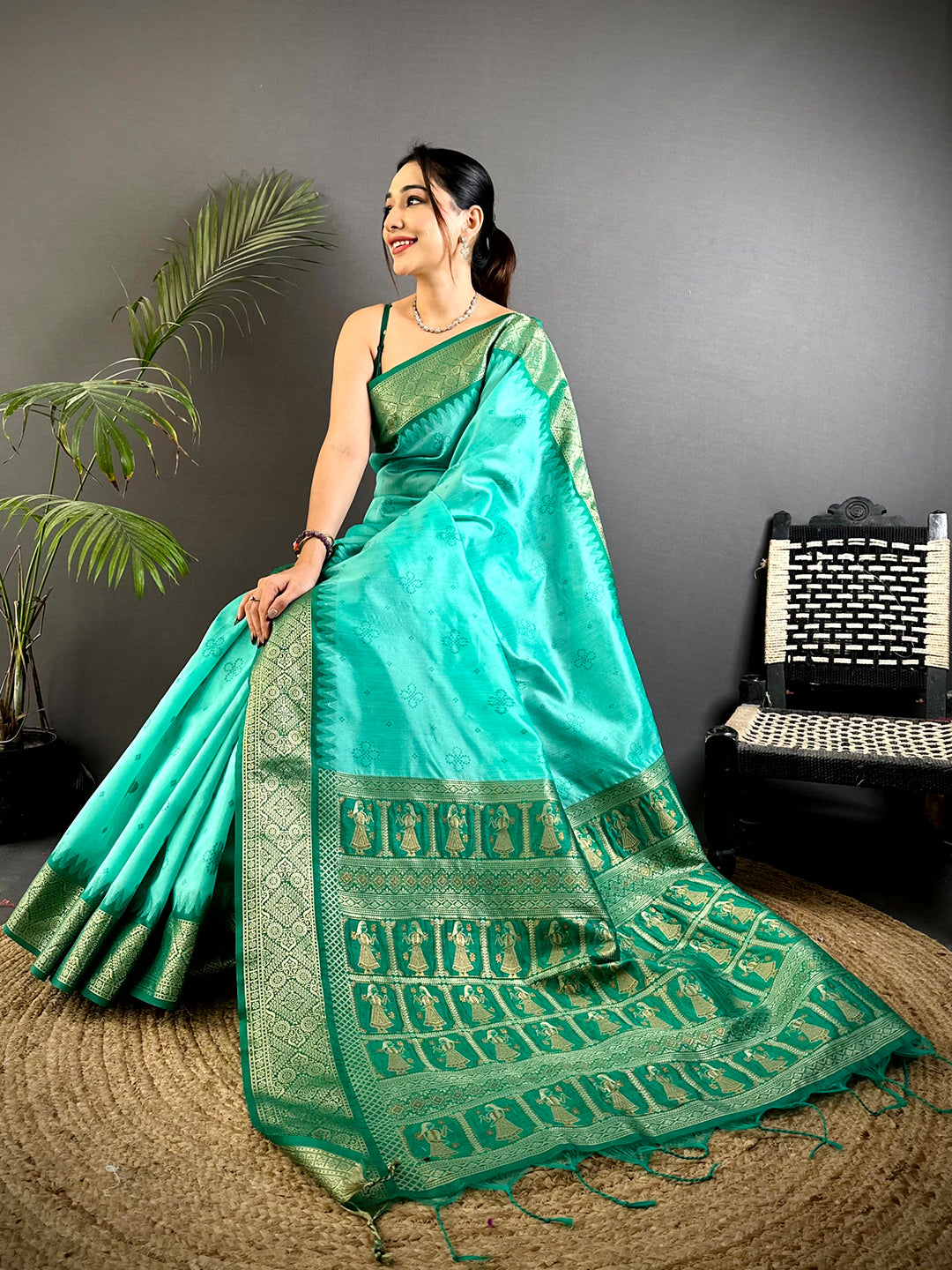 Rama Crystal Raw Silk Kanchi Pattu Saree