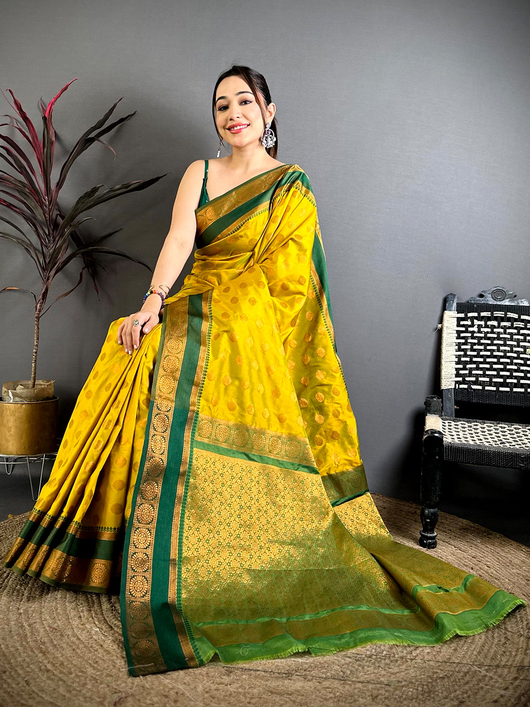 Elegant Bantex Border Banarasi Saree